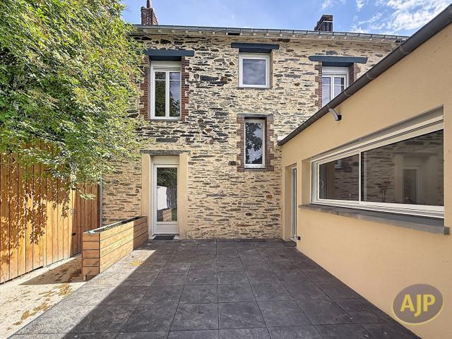 Maison 8 pièces 185 m²