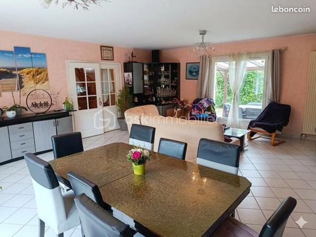 Maison 8 pièces 185 m²