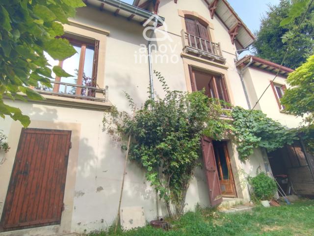 Maison 8 pièces 185 m²