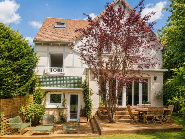 Maison 8 pièces 185 m²
