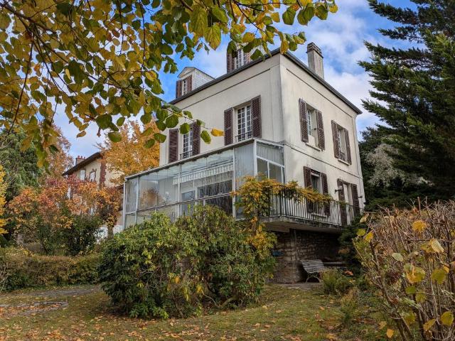 Maison 8 pièces 185 m²
