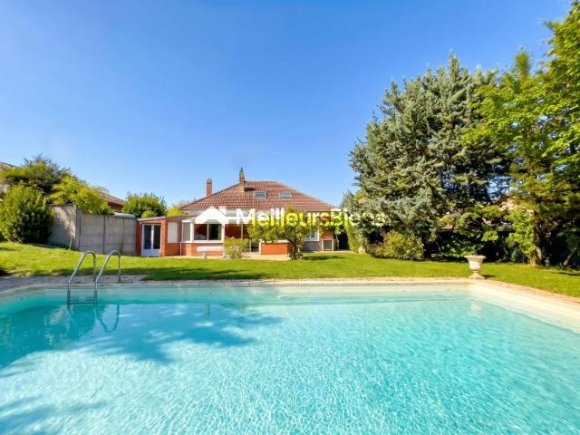 Maison 8 pièces 185 m²