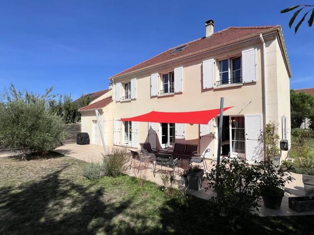 Maison 8 pièces 185 m²