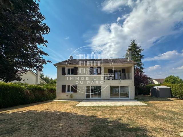 Maison 8 pièces 185 m²