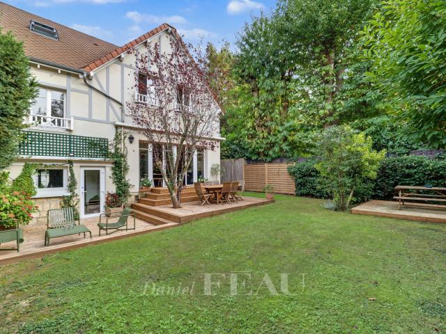 Maison 8 pièces 185 m²