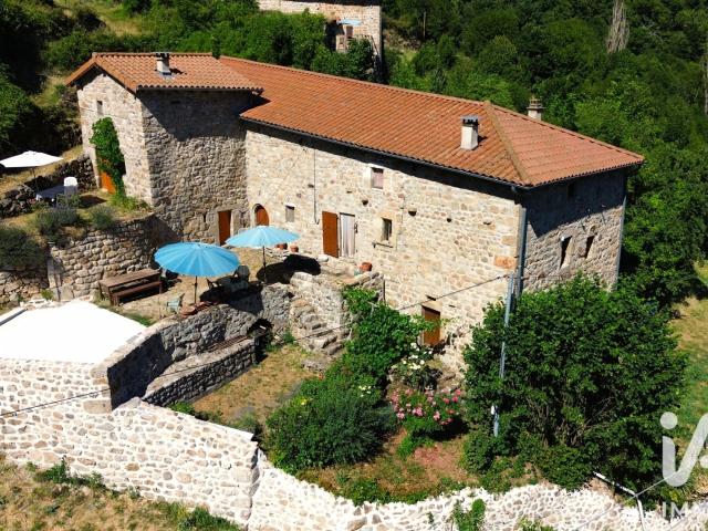 Maison 8 pièces 185 m²