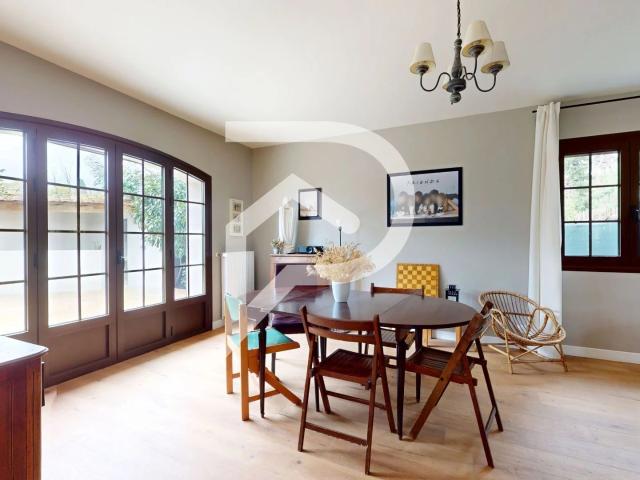 Maison 8 pièces 185 m²
