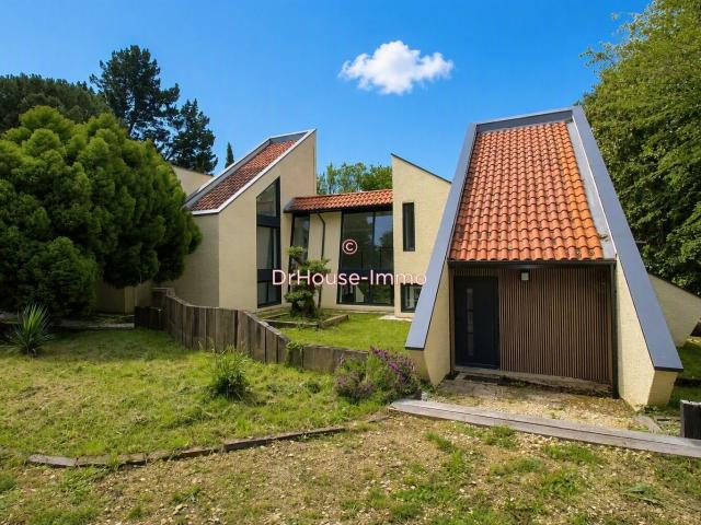 Maison 8 pièces 185 m²