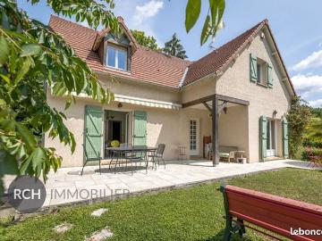 Maison 8 pièces 185 m²