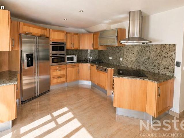 Maison 8 pièces 185 m²