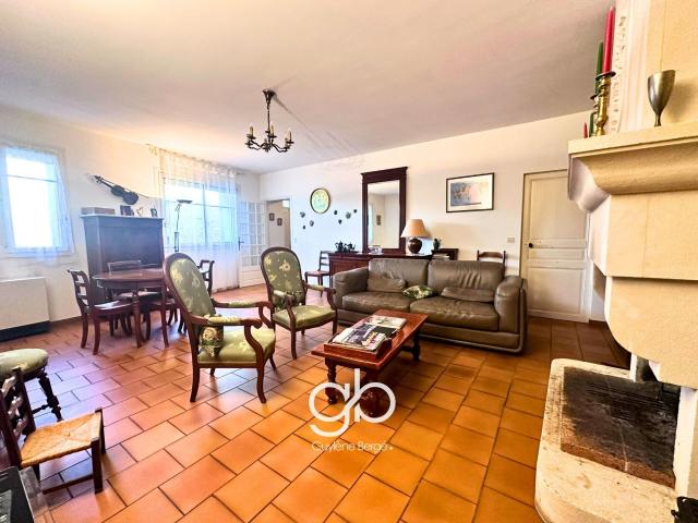 Maison 8 pièces 186 m²