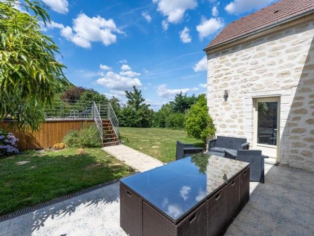Maison 8 pièces 186 m²