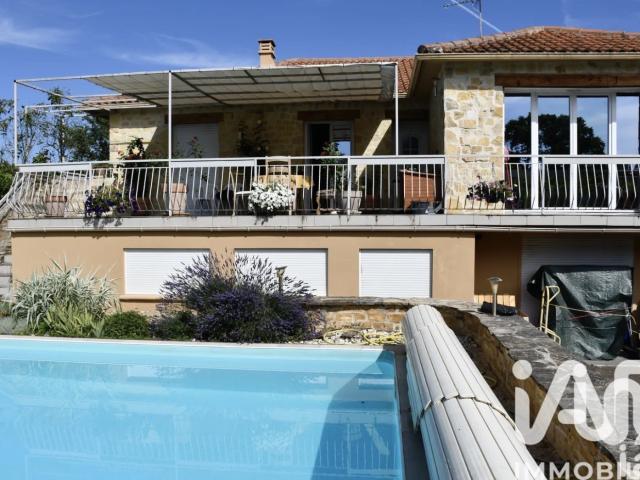 Maison 8 pièces 186 m²
