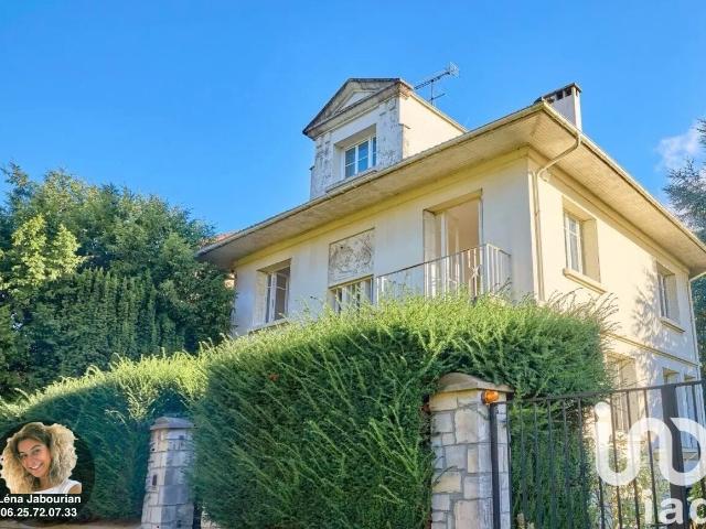 Maison 8 pièces 186 m²