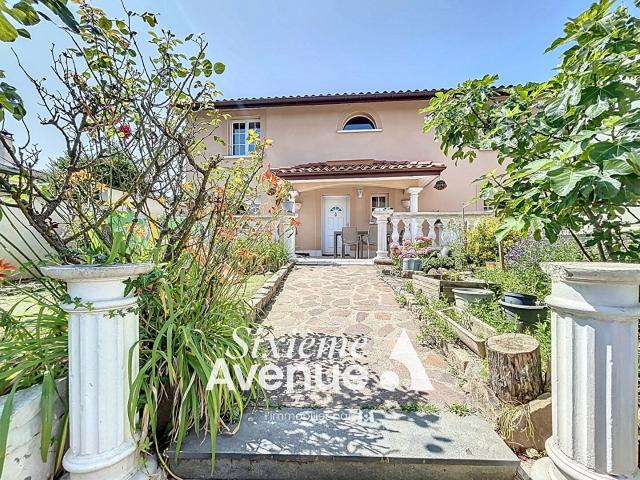 Maison 8 pièces 186 m²