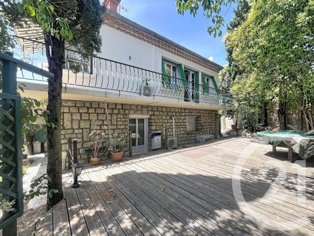 Maison 8 pièces 187 m²