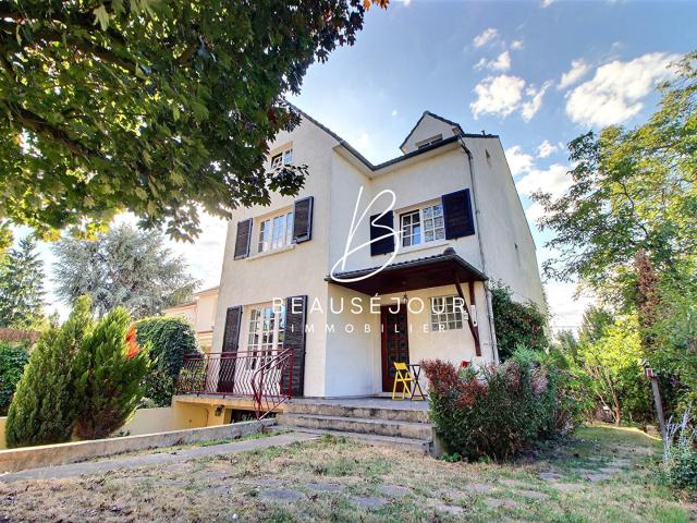 Maison 8 pièces 187 m²