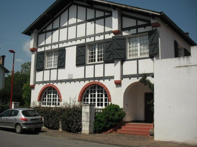 Maison 8 pièces 187 m²