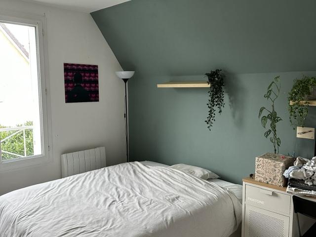 Maison 8 pièces, 188 m² à louer à Gif sur Yvette 91190