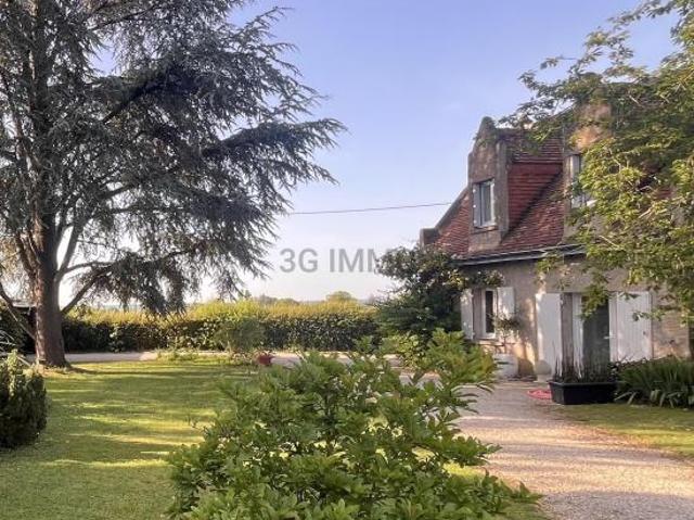 Maison 8 pièces 189 m²