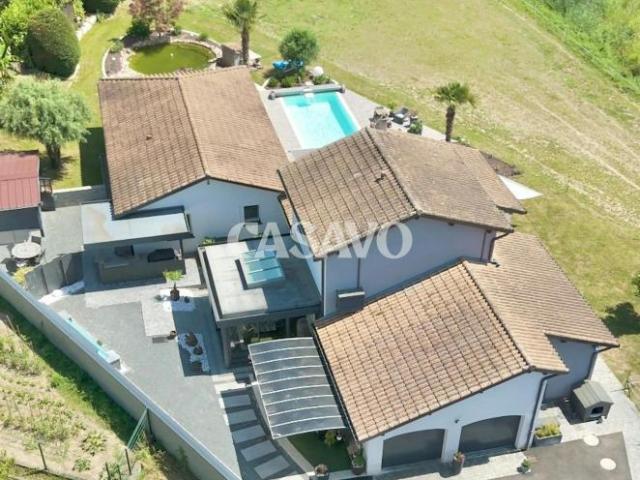 Maison 8 pièces 189 m²