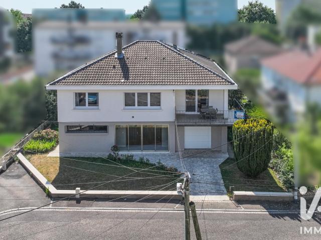 Maison 8 pièces 189 m²