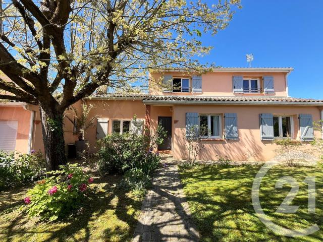 Maison 8 pièces 180 m²