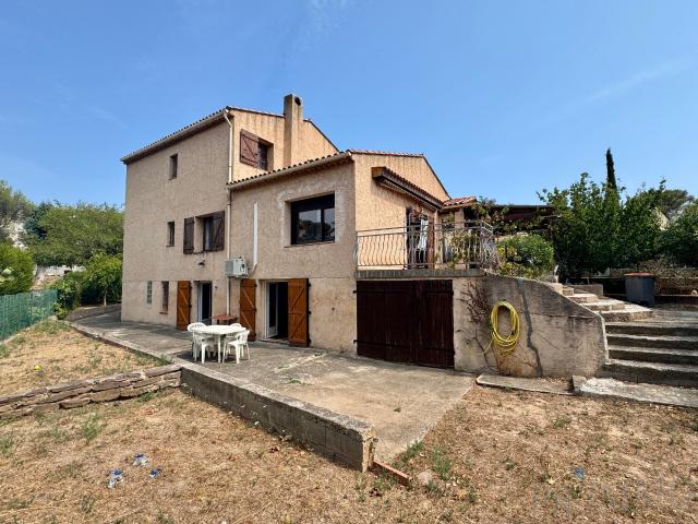 Maison 8 pièces 180 m²