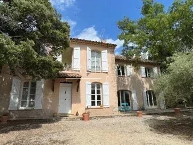 Maison 8 pièces 180 m²
