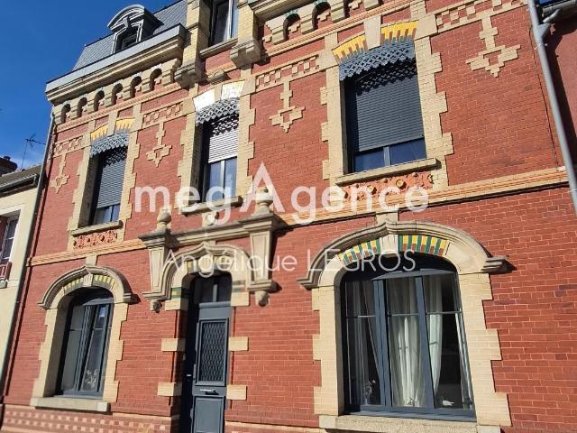 Maison 8 pièces 180 m²