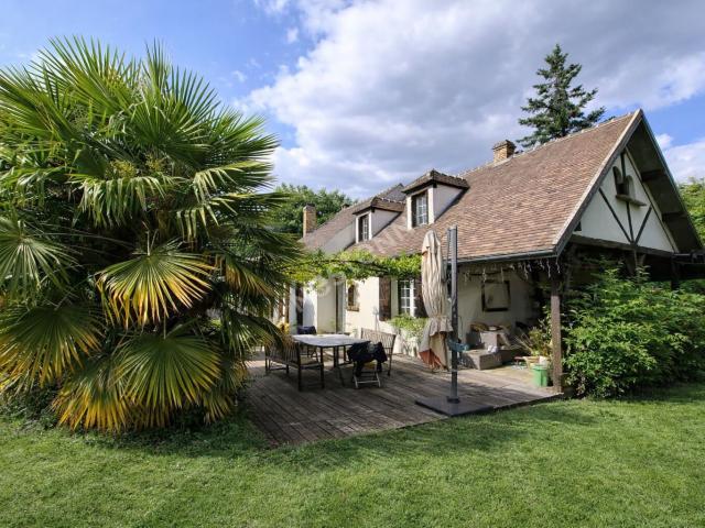 Maison 8 pièces 180 m²