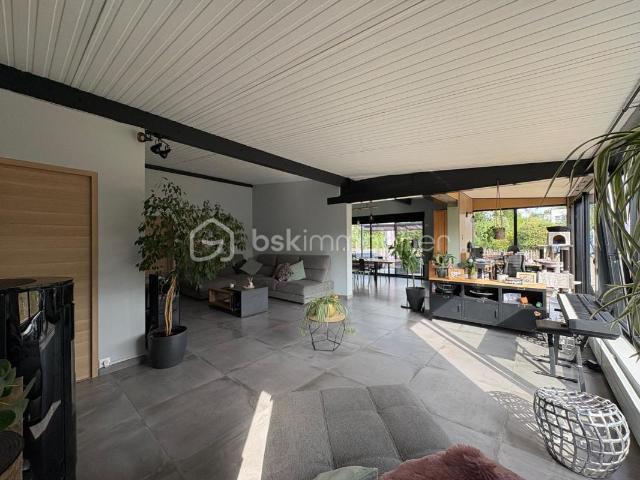 Maison 8 pièces 180 m²