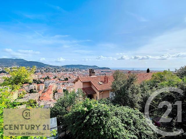 Maison 8 pièces 180 m²