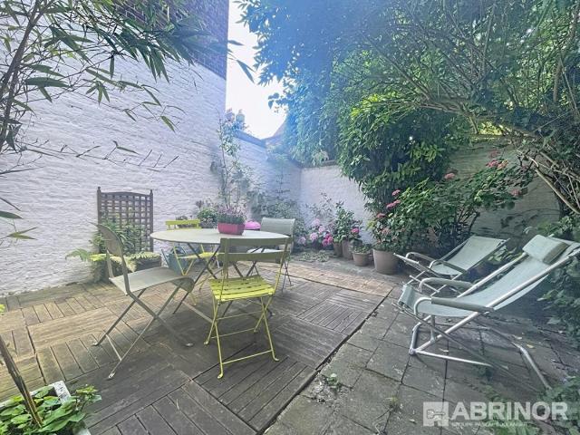 Maison 8 pièces 180 m²