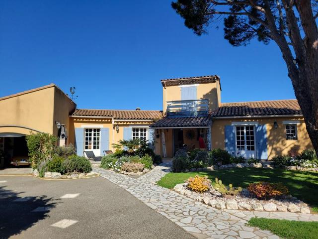 Maison 8 pièces 180 m²