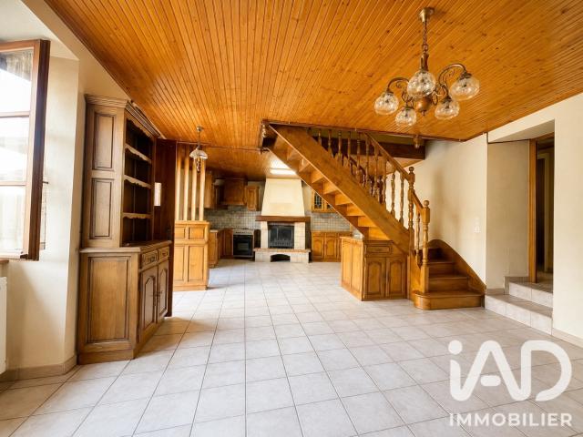 Maison 8 pièces 180 m²