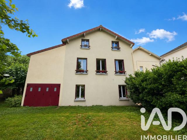 Maison 8 pièces 180 m²