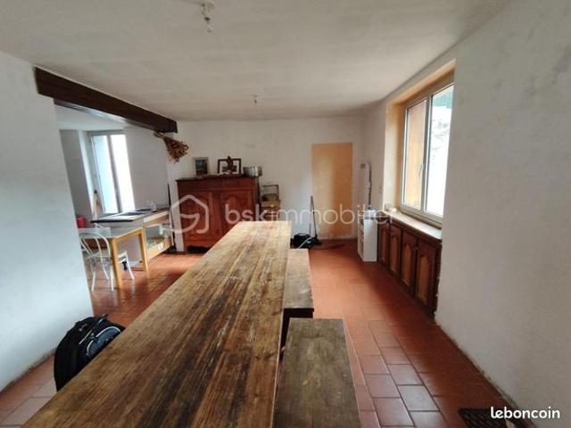 Maison 8 pièces 180 m²