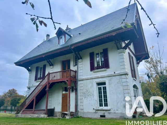 Maison 8 pièces 180 m²