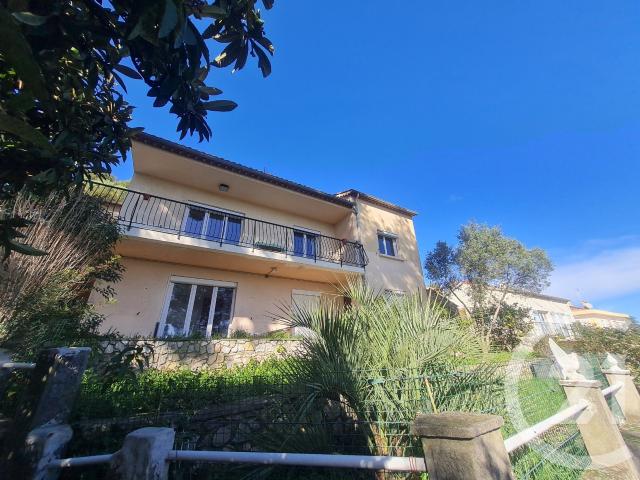 Maison 8 pièces 180 m²