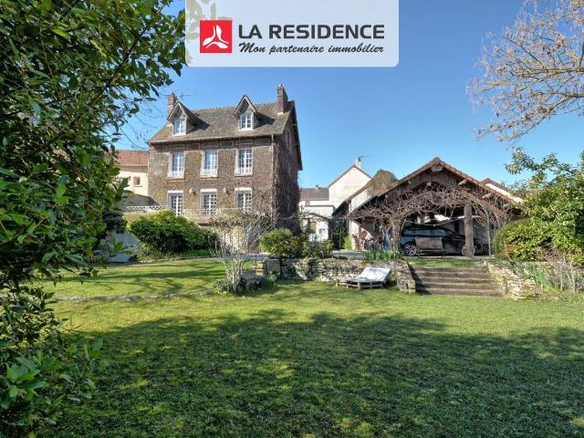 Maison 8 pièces 180 m²