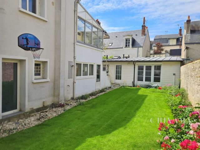 Maison 8 pièces 180 m²