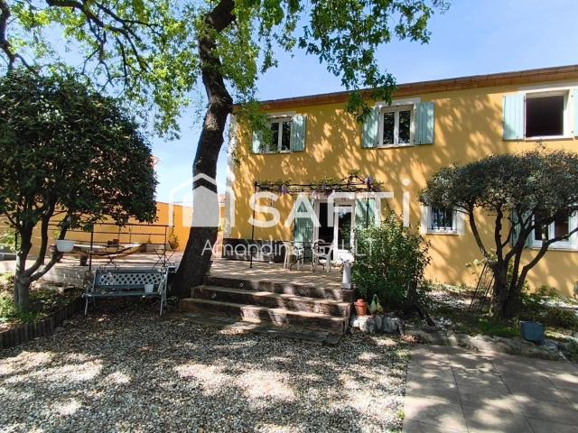 Maison 8 pièces 180 m²
