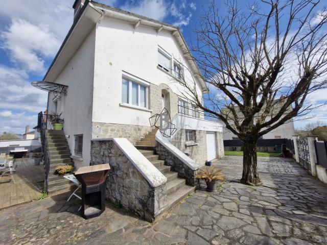 Maison 8 pièces 180 m²