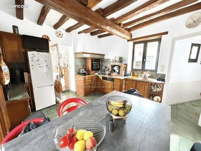 Maison 8 pièces 180 m²