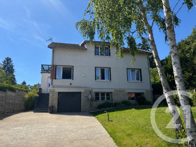 Maison 8 pièces 181 m²