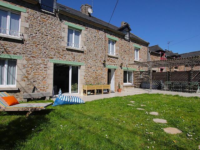 Maison 8 pièces 181 m²