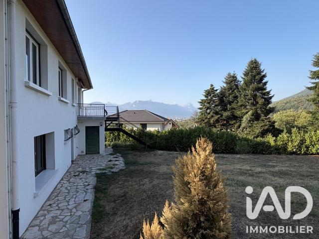 Maison 8 pièces 181 m²
