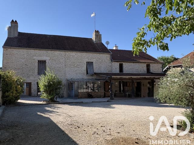 Maison 8 pièces 181 m²