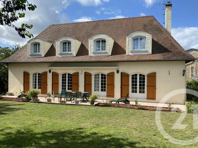Maison 8 pièces 181 m²